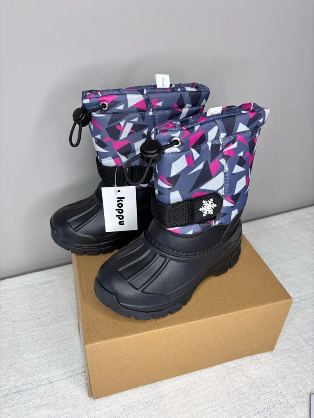 New Koppu Kids Insulated Winter Snow‎ Boots – Pink & Grey Pattern – US 9